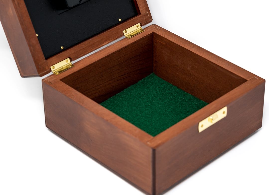 Fischer 1388-22 Quartz Marine Chronometer – Mahogany