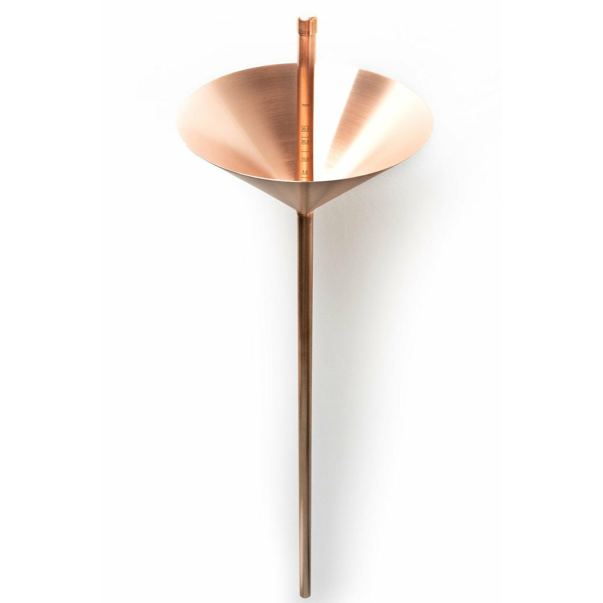 Rain gauge made of solid copper